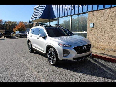 Used 2019 Hyundai Santa Fe FWD image 1