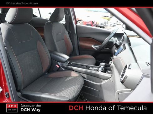 Used 2023 Nissan Kicks SR image 21