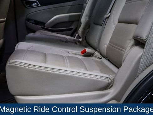 Used 2018 GMC Yukon Denali w/ Denali Ultimate Package image 12