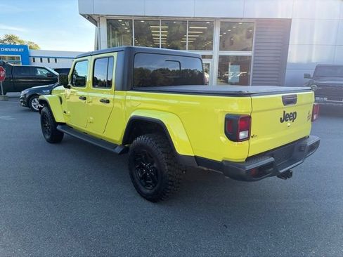 Used 2023 Jeep Gladiator Sport AWD/4WD image 4