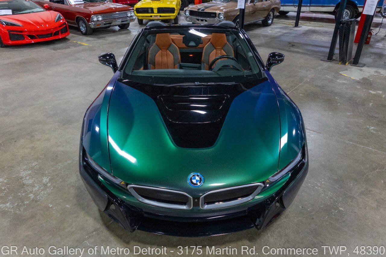 Used 2019 BMW i8 Roadster AWD/4WD image 12