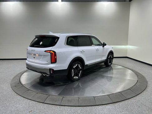 New 2025 Kia Telluride EX image 5