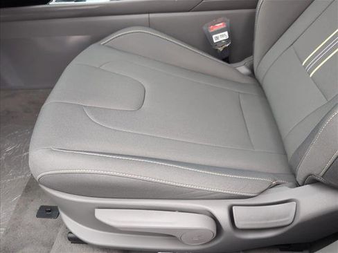 New 2026 Hyundai Elantra Sport image 4