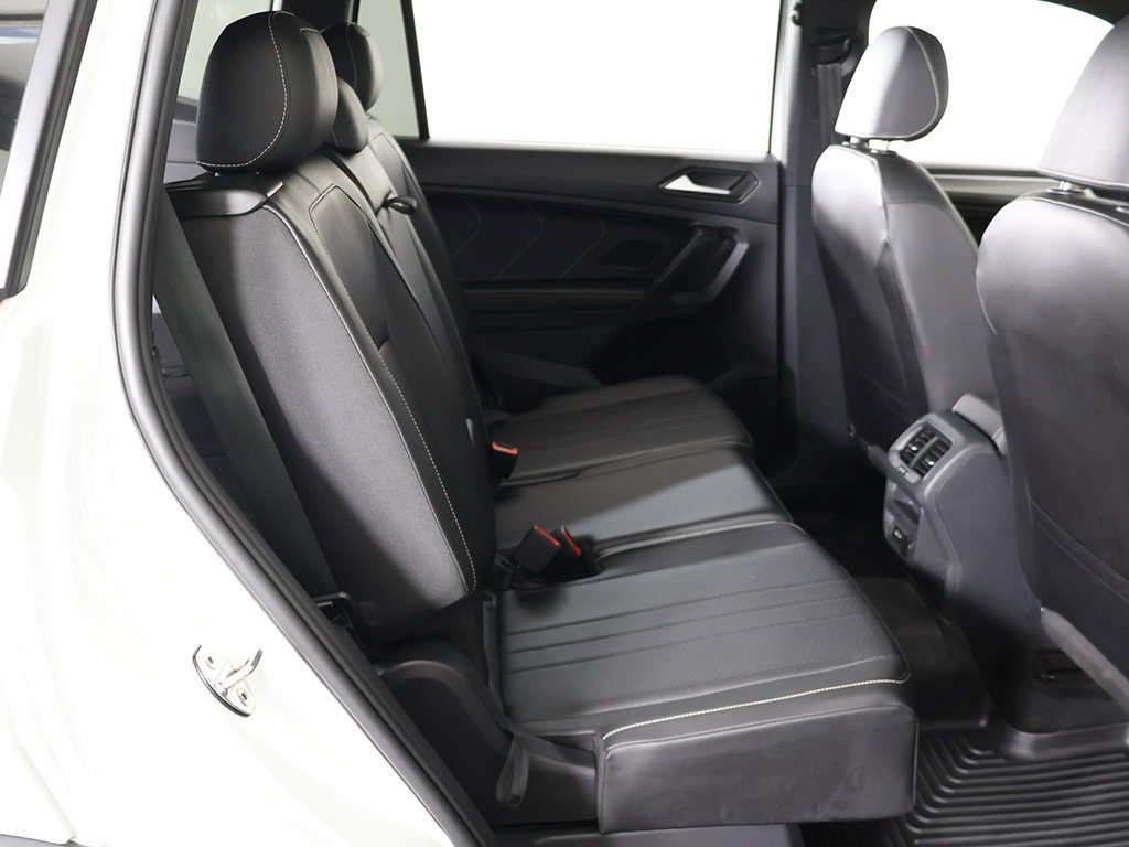 Used 2023 Volkswagen Tiguan SE R-Line FWD image 36
