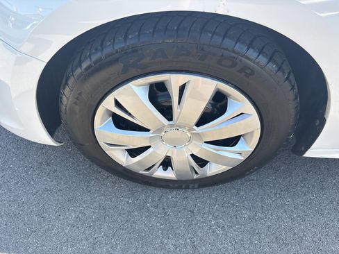 Used 2014 Volkswagen Jetta SE image 9