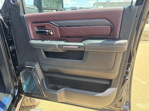 New 2026 RAM 2500 Limited AWD/4WD image 29