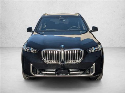 New 2026 BMW X5 xDrive50e w/ Climate Comfort Package image 6