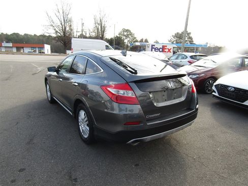 Used 2013 Honda Crosstour EX image 6
