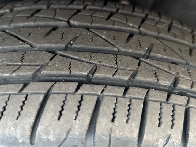Used 2025 Toyota RAV4 XLE FWD image 11