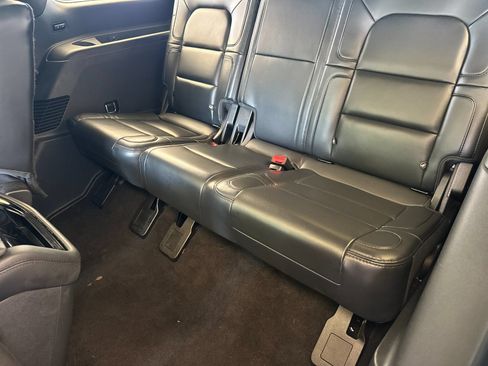 Used 2022 Lincoln Navigator Reserve AWD/4WD image 14