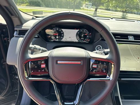 New 2026 Land Rover Range Rover Velar Dynamic SE AWD/4WD image 18