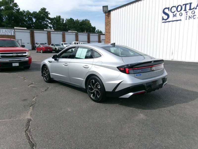 Used 2025 Hyundai Sonata SEL FWD image 8