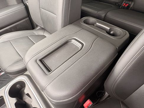 Used 2022 Chevrolet Silverado 1500 LTZ w/ LTZ Premium Package AWD/4WD image 27