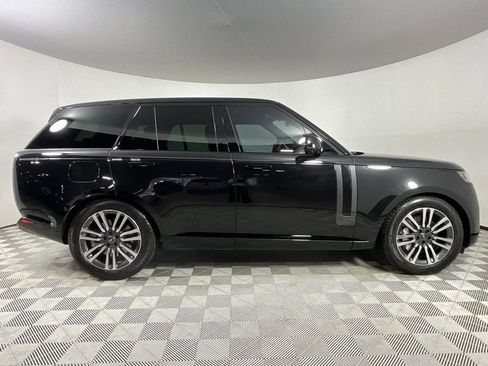 Used 2024 Land Rover Range Rover SE image 5