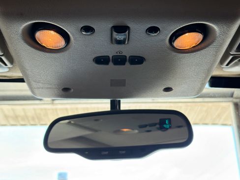 Used 2004 HUMMER H2 w/ Preferred Equipment Group AWD/4WD image 42