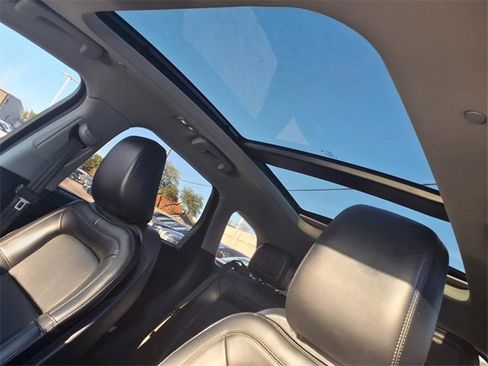 Used 2021 Lincoln Corsair Reserve image 7