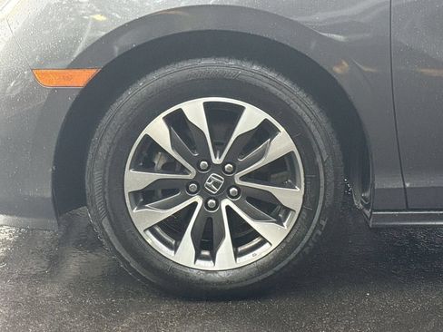 Used 2023 Honda Odyssey EX-L image 19