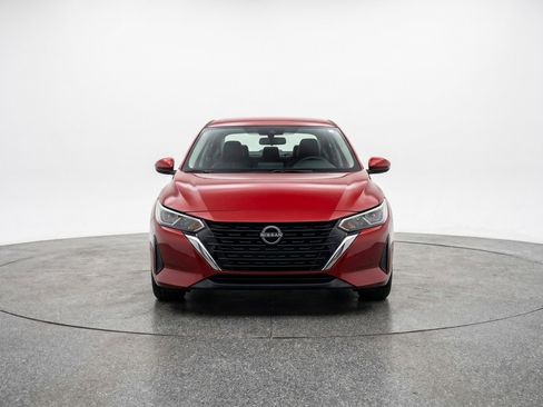 Used 2024 Nissan Sentra SV FWD image 2