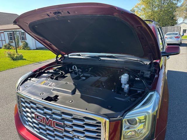 Used 2019 GMC Yukon XL Denali w/ Denali Ultimate Package AWD/4WD image 33