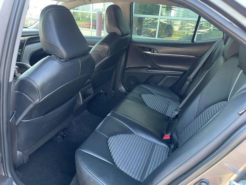 Used 2024 Toyota Camry SE image 14