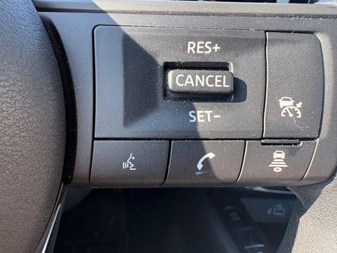 Used 2025 Nissan Kicks S FWD image 17