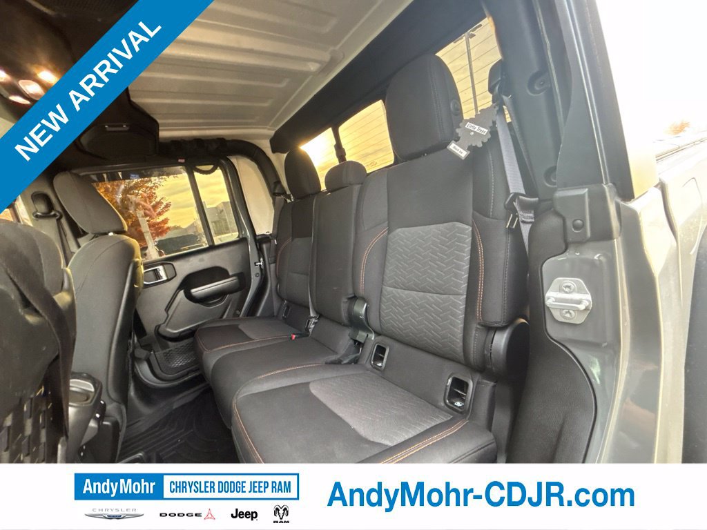 Used 2022 Jeep Gladiator Mojave w/ Cold Weather Group AWD/4WD image 13