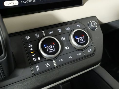 Used 2022 Land Rover Defender 110 SE image 56