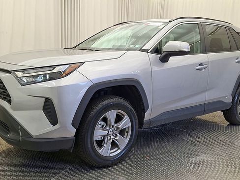 Certified 2025 Toyota RAV4 XLE AWD/4WD image 11