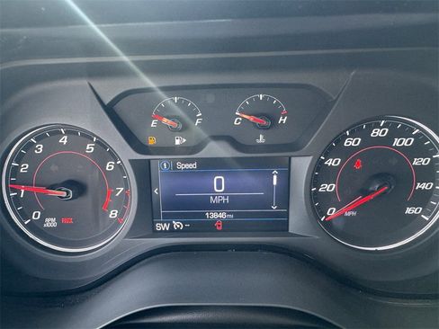 Used 2022 Chevrolet Camaro LT image 9