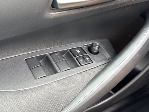 Used 2024 Toyota Corolla LE FWD image 16