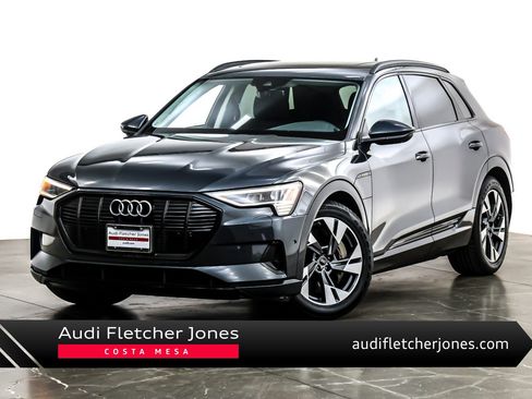 Used 2022 Audi e-tron Premium w/ Convenience Plus Package image 1
