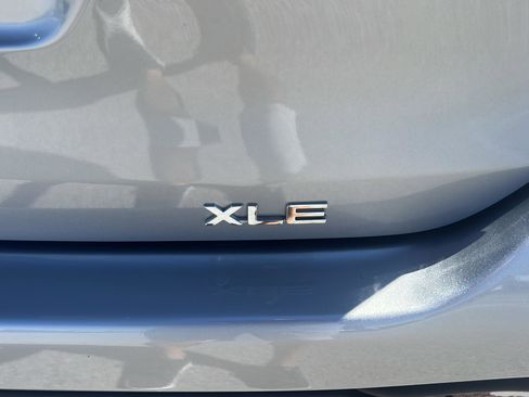 Used 2023 Toyota Highlander L image 22