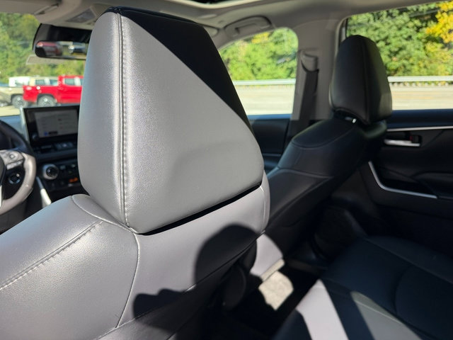 Certified 2023 Toyota RAV4 XLE Premium AWD/4WD image 16