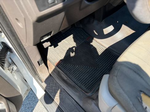 Used 2009 Ford F150 STX RWD image 32