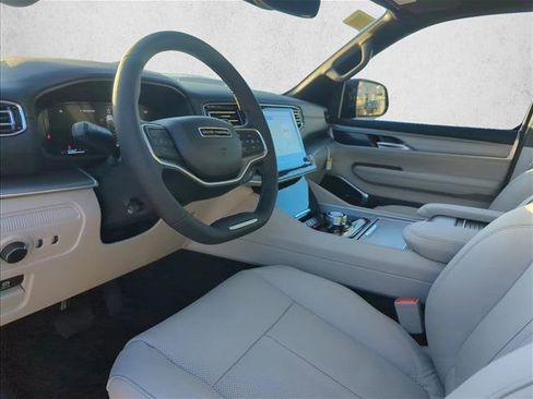 New 2026 Jeep Grand Wagoneer 2WD image 2