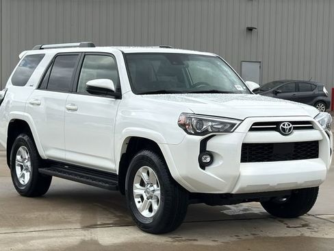 Certified 2024 Toyota 4Runner SR5 image 3