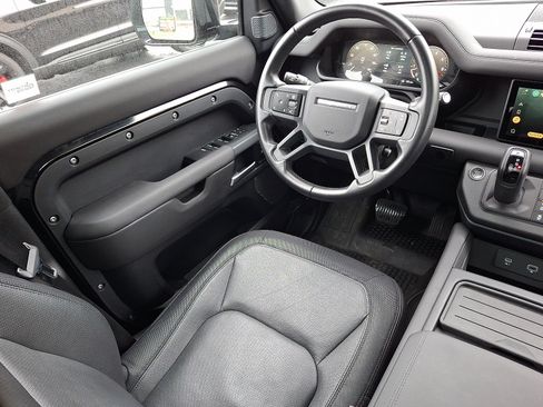 Used 2024 Land Rover Defender 110 X-Dynamic SE image 11