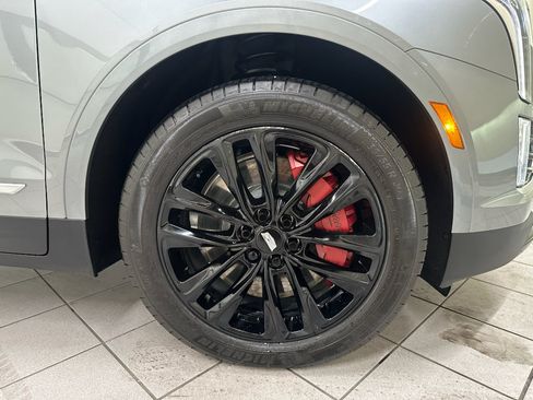 Certified 2025 Cadillac XT5 Sportv AWD/4WD image 15