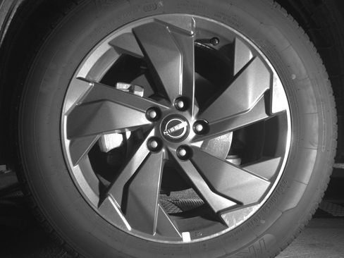Used 2025 Nissan Rogue SV FWD image 12