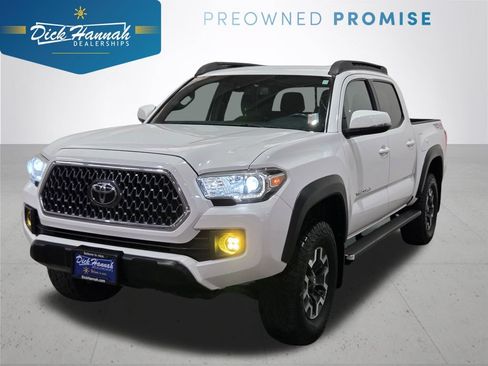 Used 2018 Toyota Tacoma TRD Off-Road w/ Technology Package AWD/4WD image 1