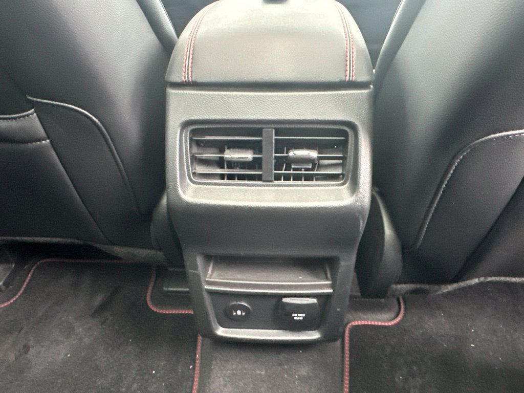 Certified 2024 Ford Edge ST-Line AWD/4WD image 38