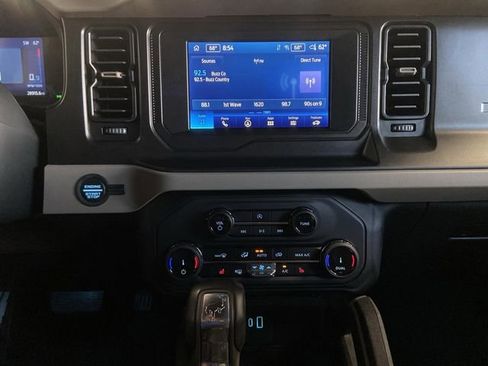 Used 2022 Ford Bronco Big Bend image 8