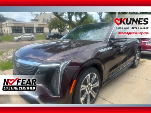 Used 2025 Cadillac Escalade IQ Luxury 2 w/ LPO, Premium Carpet Package AWD/4WD image 1