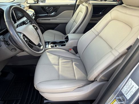 Used 2022 Lincoln Corsair Reserve w/ Equipment Group 201A image 12