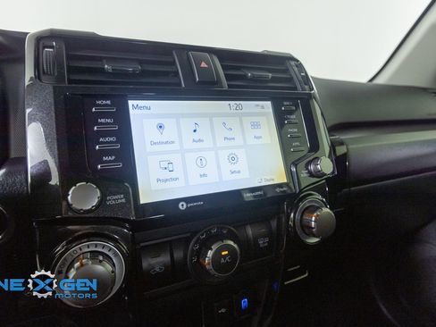 Used 2023 Toyota 4Runner TRD Off-Road Premium w/ Moonroof Package AWD/4WD image 18