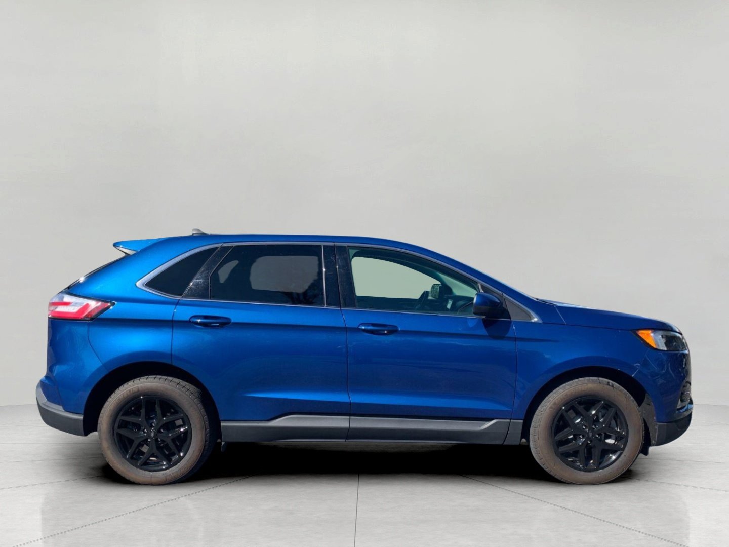 Used 2023 Ford Edge SEL w/ Convenience Package AWD/4WD image 11