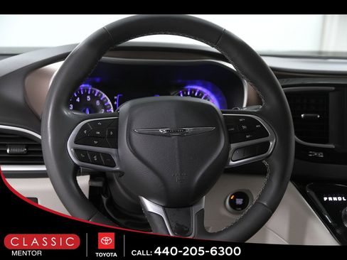 Used 2024 Chrysler Voyager LX image 7