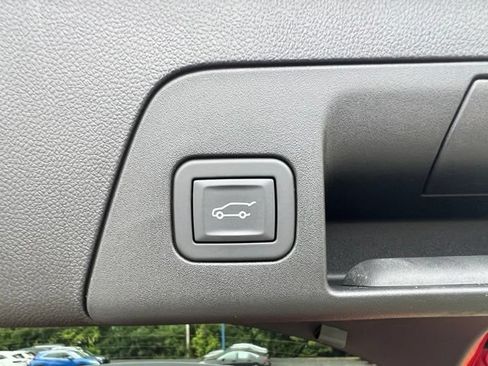 Used 2025 Buick Envision Avenir AWD/4WD image 26