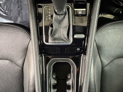 Used 2023 Jeep Compass Limited image 23