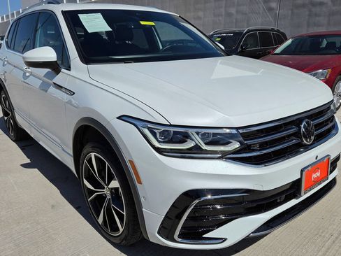 Used 2024 Volkswagen Tiguan SEL R-Line AWD/4WD image 3